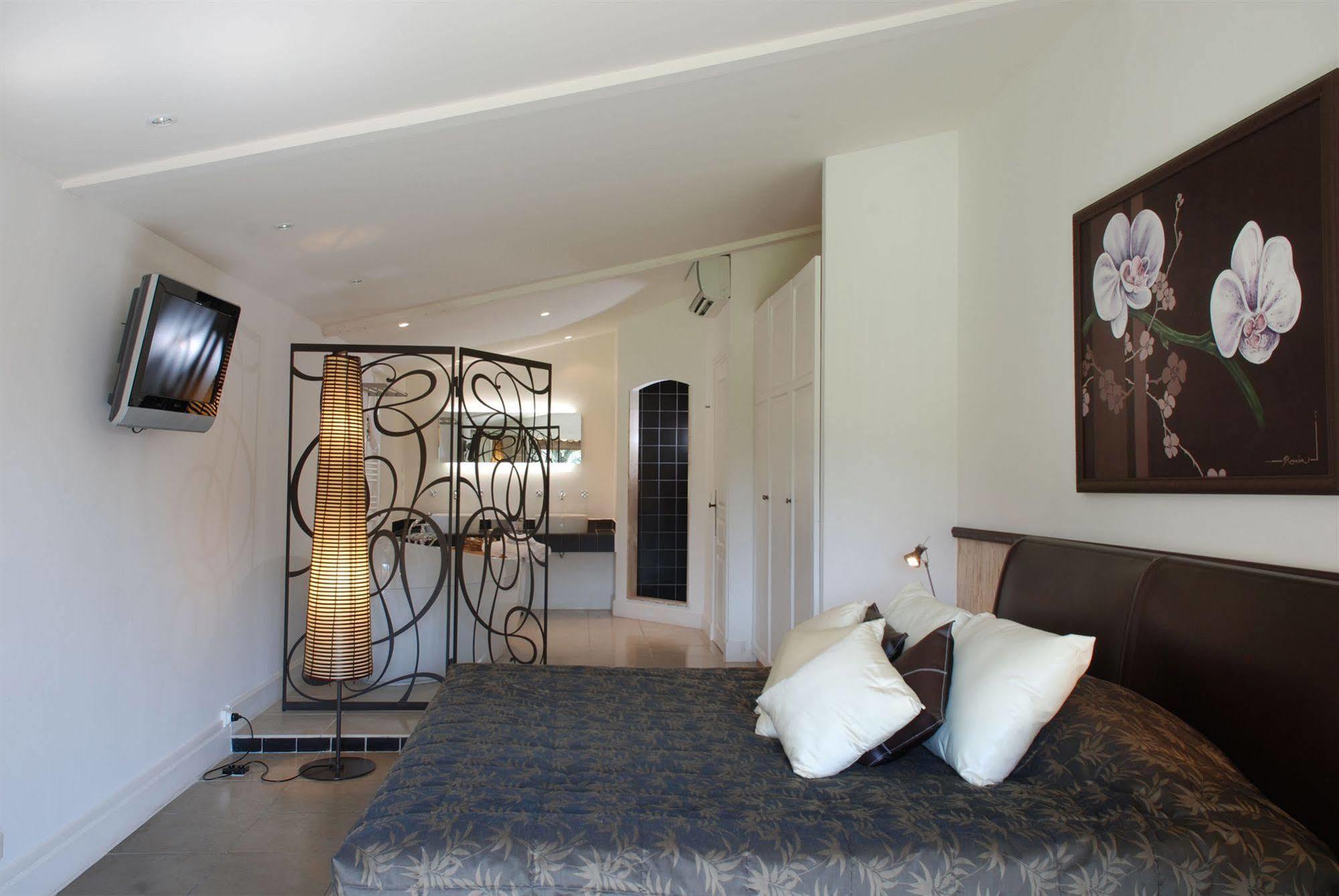 Hotel Du Clos Le Rouret Ngoại thất bức ảnh